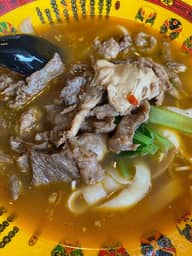 四川風牛筋刀削麺