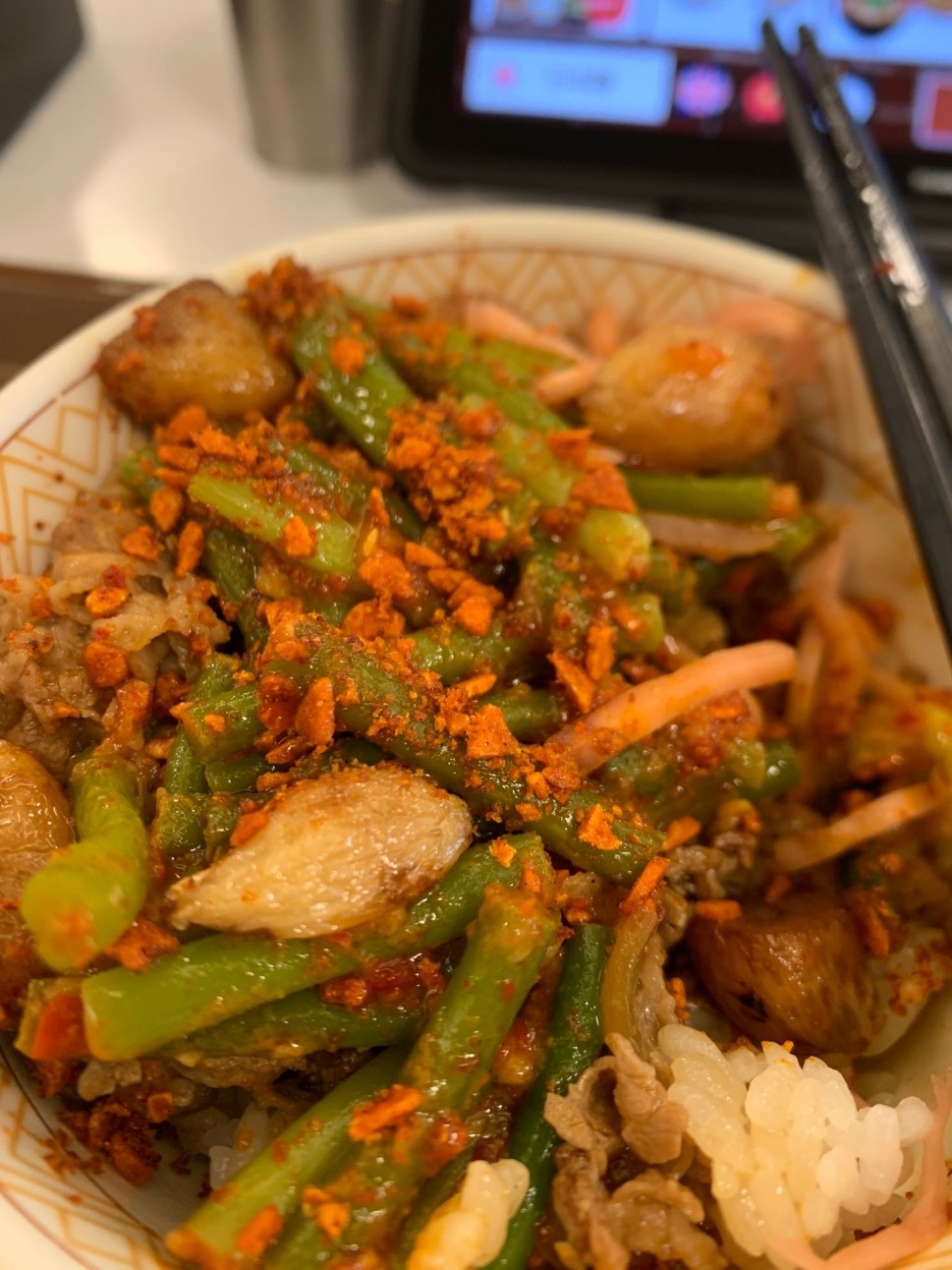 トリプルニンニク牛丼 辛