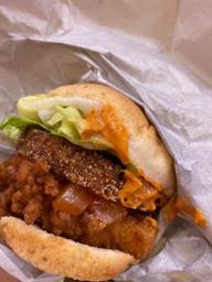 カリホクハッシュのフィレバーガー辛口