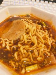 ジャンキー辛豚ラ王 アブラとニンニクの暴力的うまさ