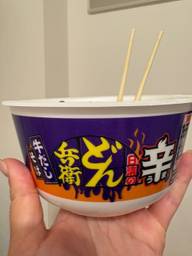 どん兵衛辛うま牛だしそば 辛さレベル4