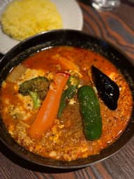 【辛・オブ・ザ・イヤー2025銅賞】たまごとチーズの四川スープカレー激辛春雨入り