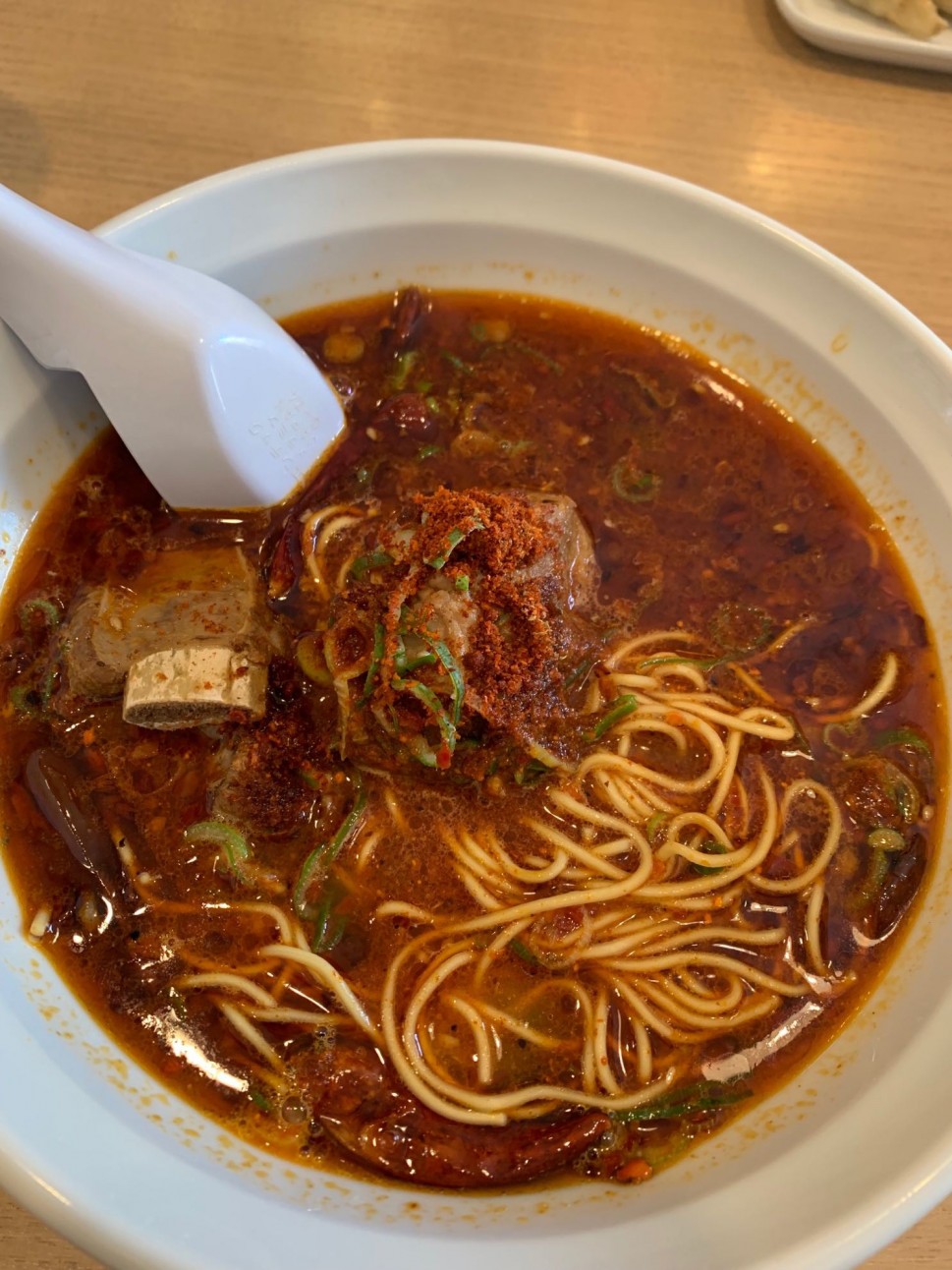 ドラゴン担々麺