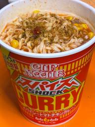 カップヌードル スパイシートマトチキンカレー 辛さ３