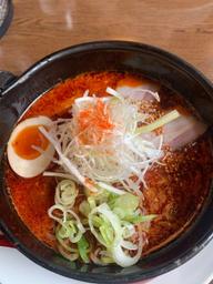 般若辛狂麺 裏 （下から、普通・３辛・５辛・10辛・裏・裏の裏）