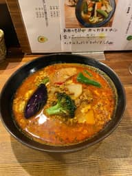 【辛・オブ・ザ・イヤー2025銅賞】たまごとチーズの四川スープカレー激辛春雨入り