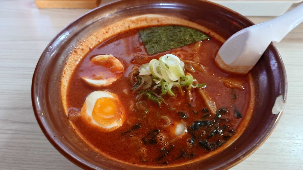 白辛みそラーメン 辛さプラス