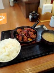 鉄板辣子鶏からあげ定食