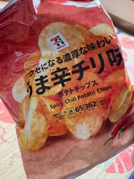 ポテトチップス うま辛チリ味