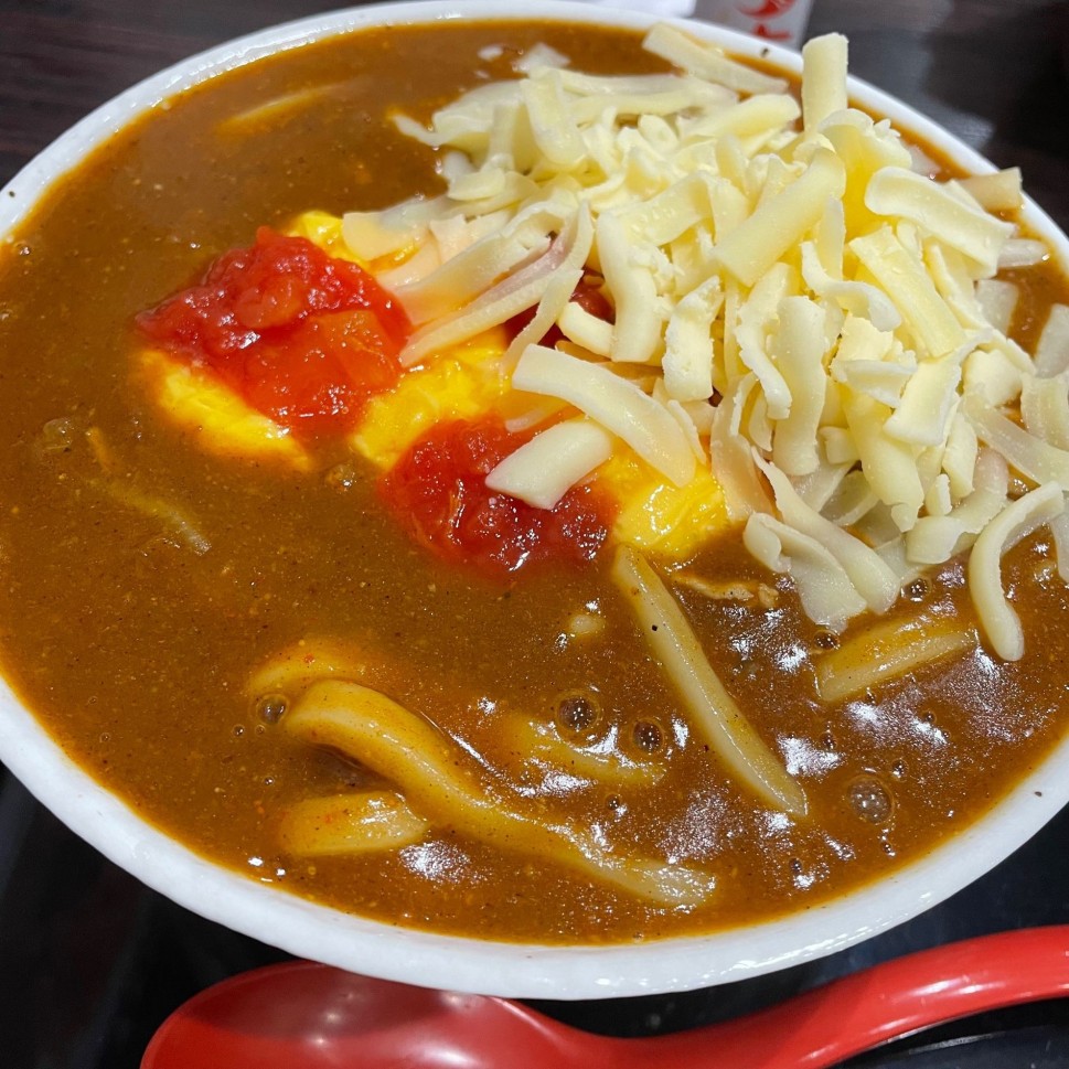 とろとろたまごのスパイシートマトカレーうどん 10辛