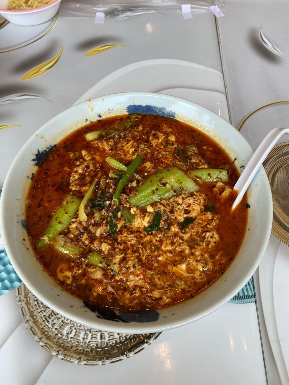 ニンニク玉子担々刀削麺 辛さ10倍