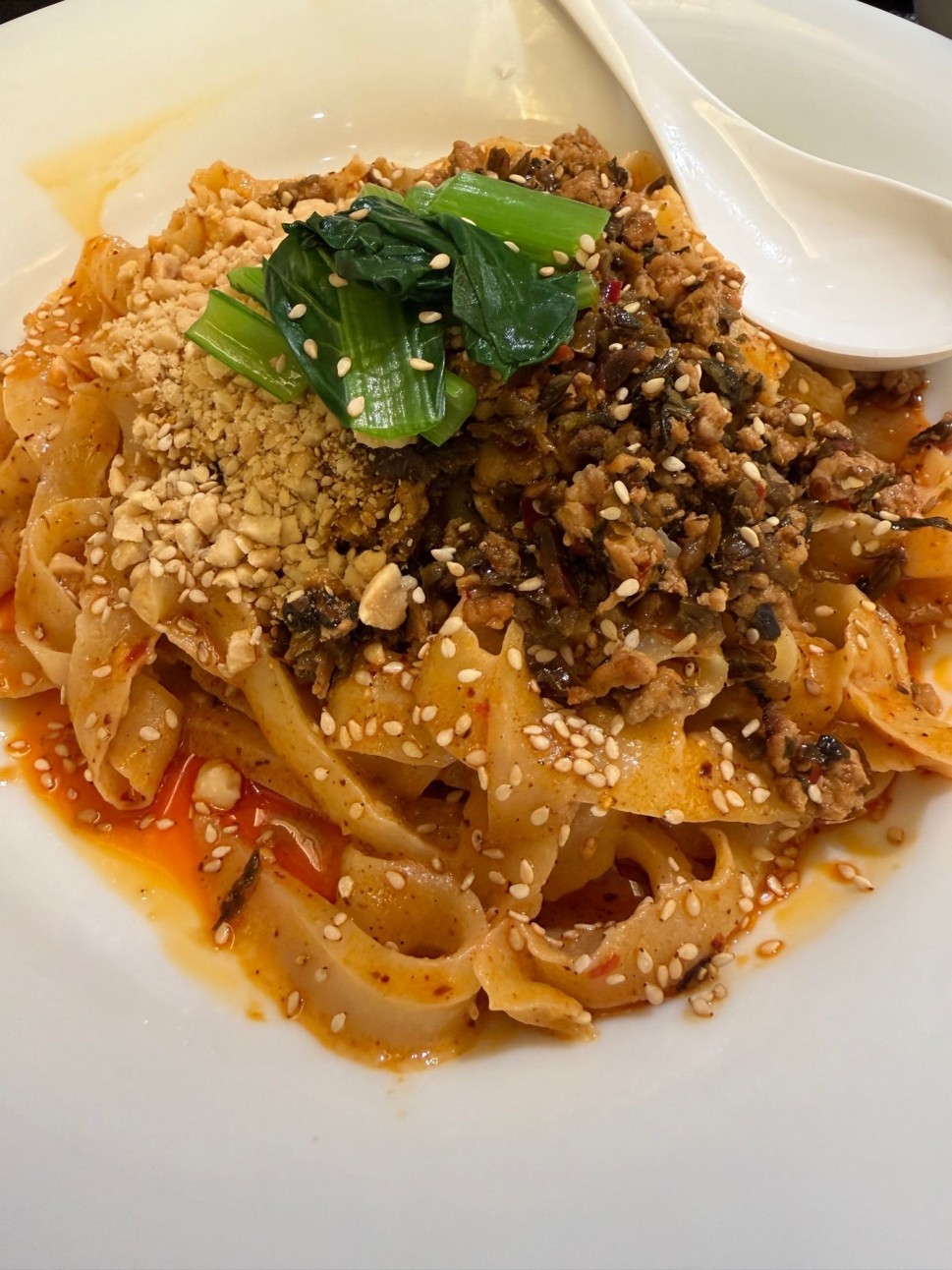 麻辣坦々汁無し刀削麺 中辛