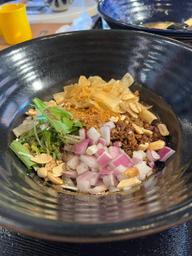 山椒香る 沖縄県産豚の肉味噌まぜそば