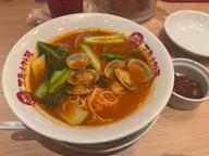 太陽のボンゴレ麺 辛トマ