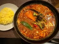 【辛・オブ・ザ・イヤー2025銅賞】たまごとチーズの四川スープカレー激辛春雨入り