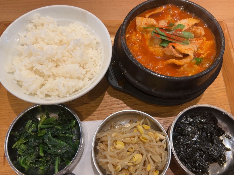 豚カルビ純豆腐 辛さ6