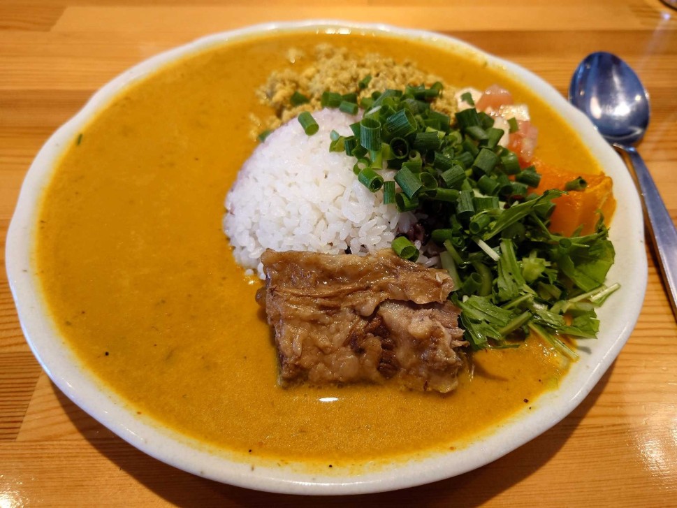 ランチカレー ちょっと辛目