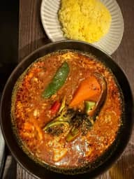 【辛・オブ・ザ・イヤー2025銅賞】たまごとチーズの四川スープカレー激辛春雨入り