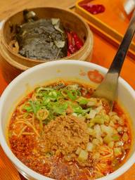ハーフ鬼担々麺(肉まんからちまき変更) もっともっと辛く