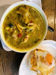 グリーンカレー（ゲンキョ） 辛め