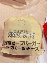 N.Y.バーガーズ　肉厚ビーフバーガー ペッパー&チーズ