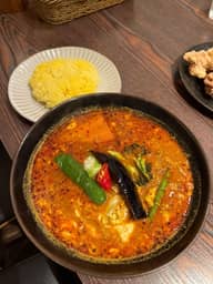 【辛・オブ・ザ・イヤー2025銅賞】たまごとチーズの四川スープカレー激辛春雨入り