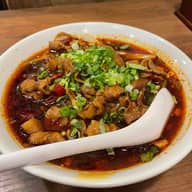 モツ煮込み入りサンラーフン