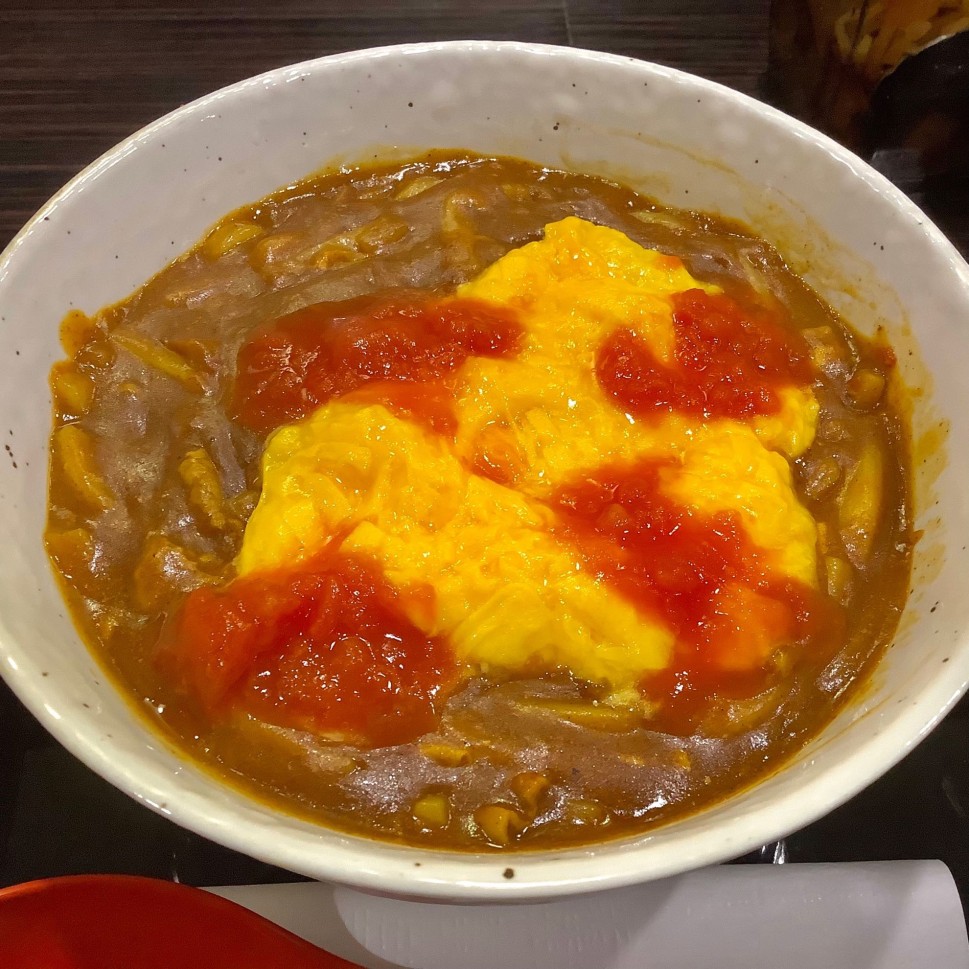 とろとろたまごのスパイシートマトカレーうどん 10辛