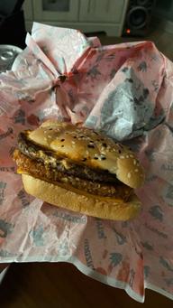 ゴジラバーガー 旨辛 ビーフ&ザク切りポテト