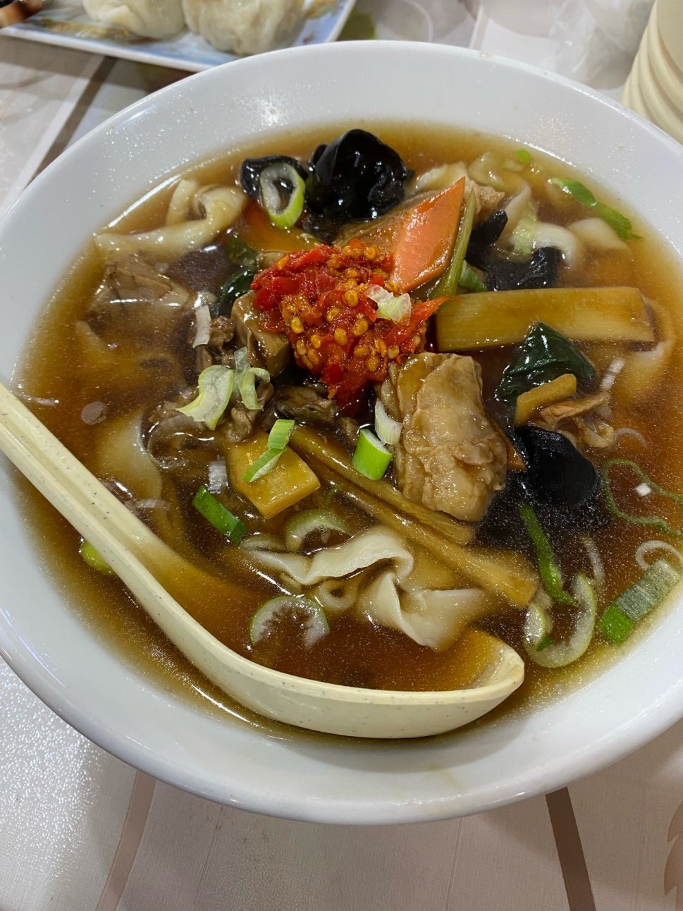 牛肉刀削麺 （通常より辛め）