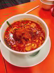 台湾ラーメンエイリアン