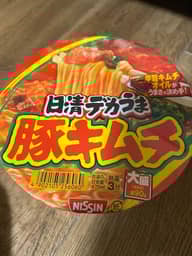 日清デカうま豚キムチ 辛旨