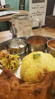 夜のタリカロカリー・プレート