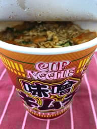 カップヌードル 味噌キムチ 辛さレベル２