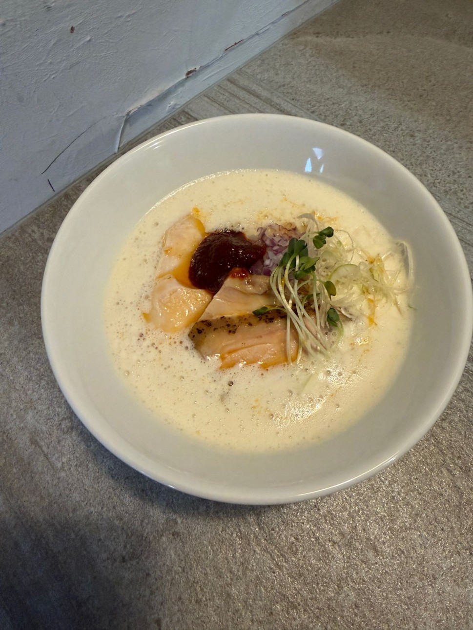 鶏白湯ラーメン  レッド