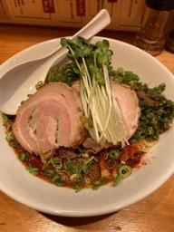 四川汁なし坦々麺 激辛、プリッキーヌ（青唐）トッピング