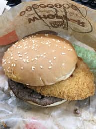 ブッチャー・ダブルミートBBQチーズバーガー 旨辛