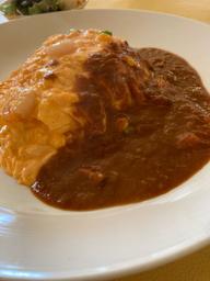 オムレツライスカレー