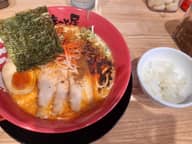 全のせ赤辛牛白湯ラーメン 1激