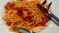 トマトとモッツァレラチーズとバジルとベーコンのパスタ ２辛