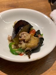 パッマクア 茄子とホラパーバジルの炒め