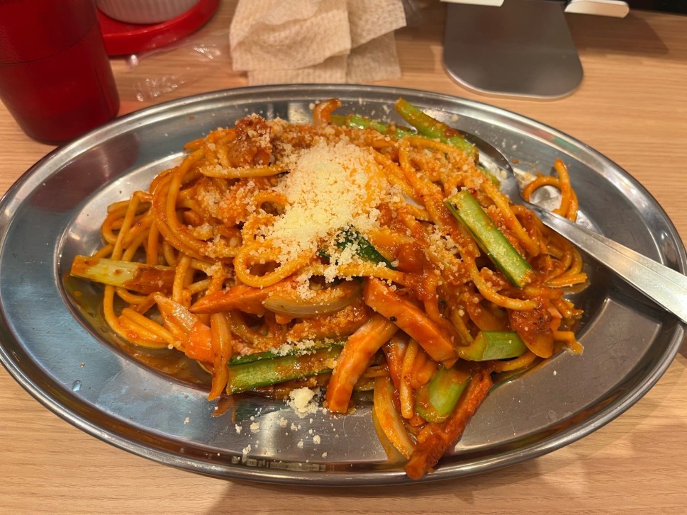 辛！スパイシー赤カルボの焼きナポリタン 🌶️🌶️🌶️