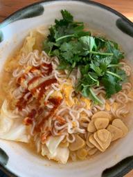 辛爆広島しおリーパーラーメン 旨激辛