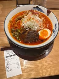 辛紅らーめん 八丁目