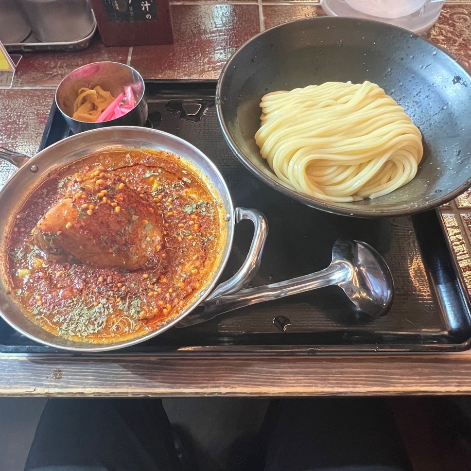 スパイシー肉塊ボルケーノつけ麺