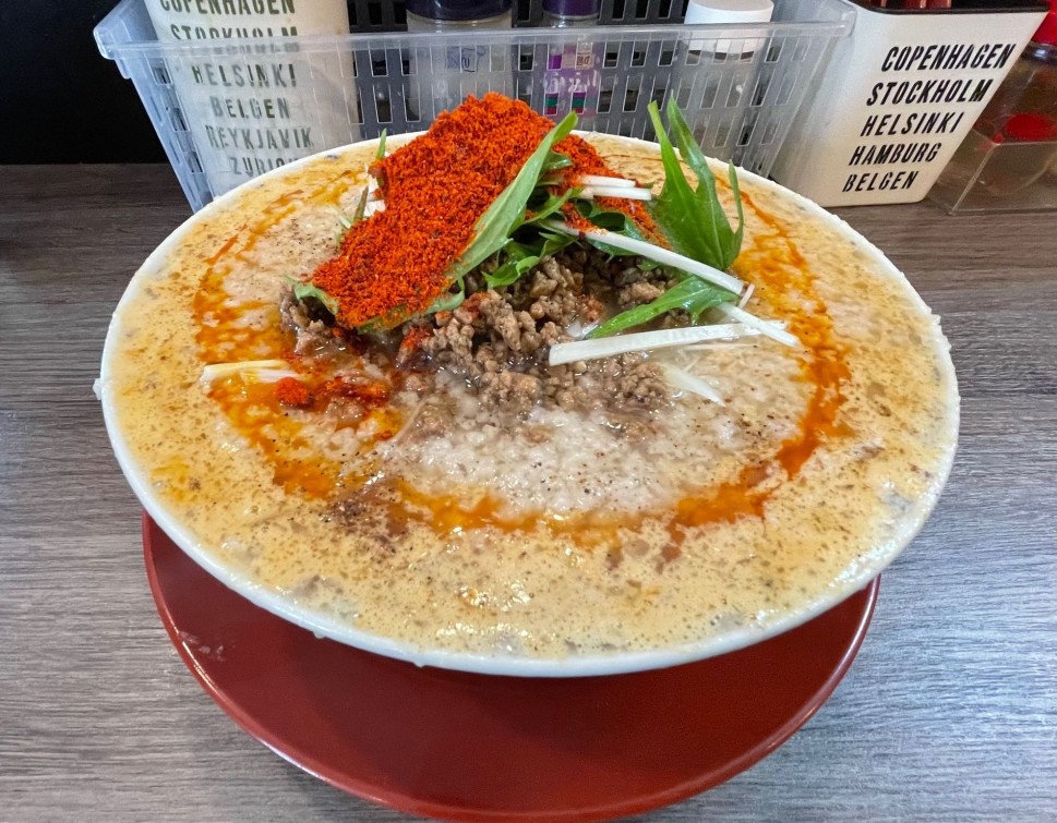 濃厚担々麺 シビ辛x3＋コーレーグース