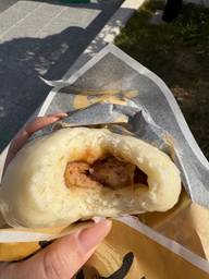 黒豚まん辛味噌