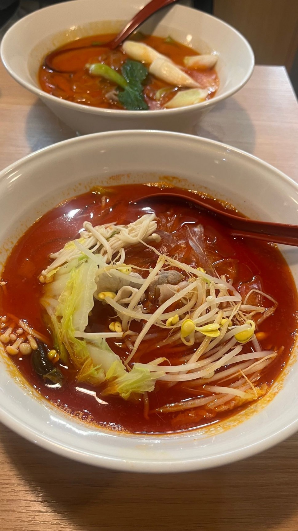 四川麻辣湯 刀削麺 激辛