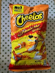 Cheetos Flamin Hot Crunchy 大変辛い