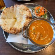 野菜カレー 激辛 ハニーチーズナン